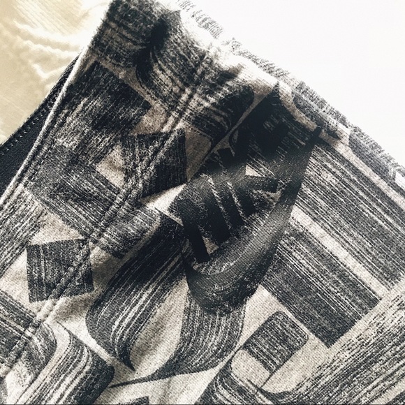 Nike leggings - Picture 1 of 4